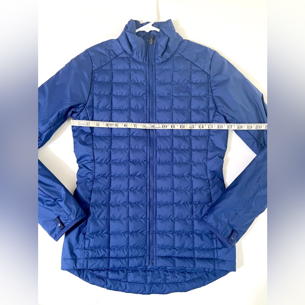 NWOT THE NORTH FACE LIGHT PUFFER - Women’s size XS blue - Picture 4 of 6